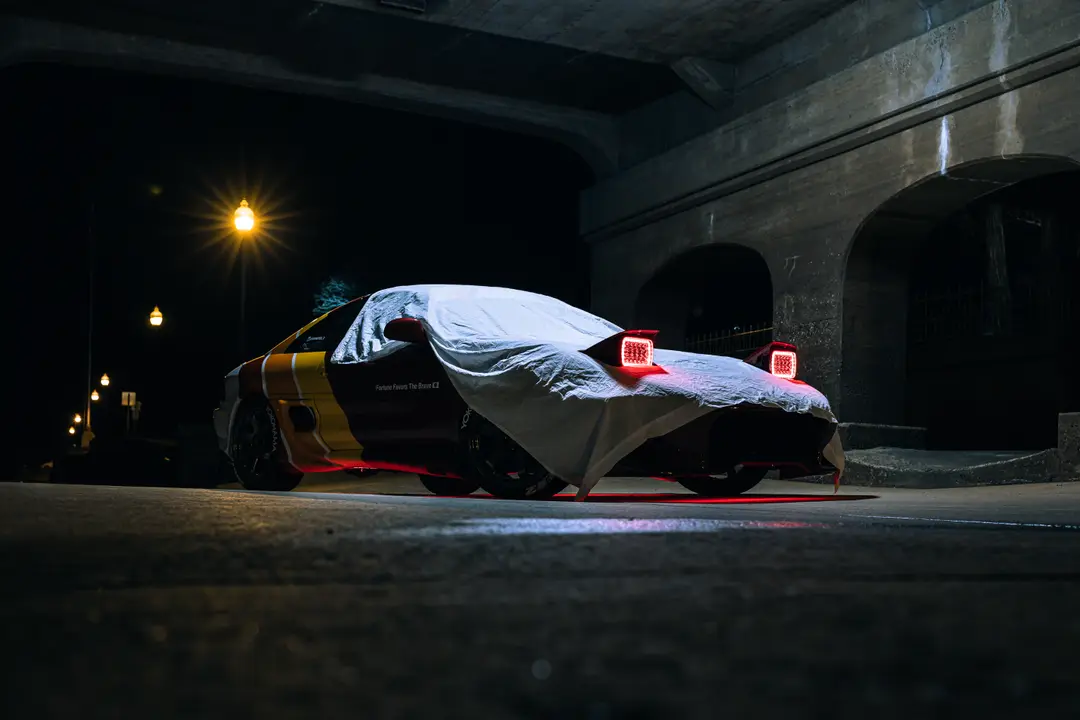 Covered Car, Tunnel Light